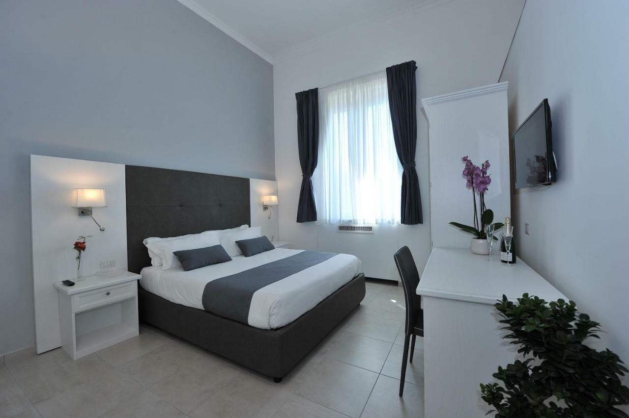 Hotel SorrentoBay Sant'Agnello Exterior foto
